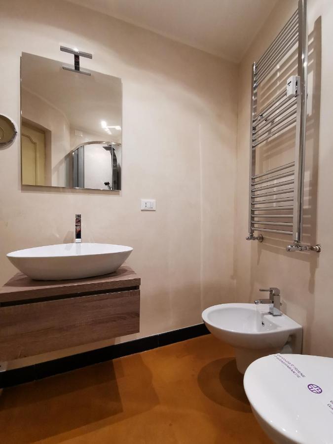 Vo Al Guest House Genova Center ภายนอก รูปภาพ